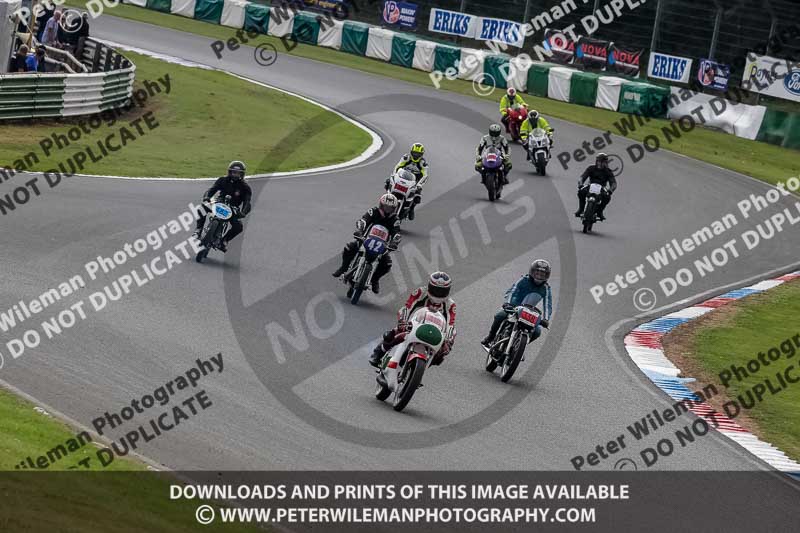 Vintage motorcycle club;eventdigitalimages;mallory park;mallory park trackday photographs;no limits trackdays;peter wileman photography;trackday digital images;trackday photos;vmcc festival 1000 bikes photographs